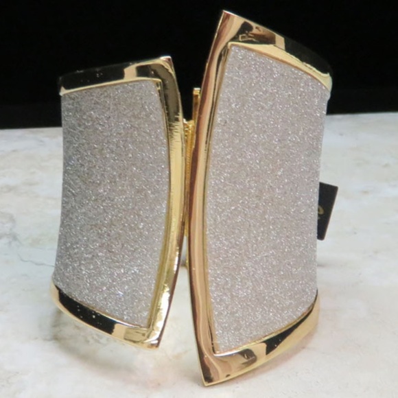 bebe gold and silver cuff bracelet NWOT bbb07nc - Picture 4 of 5